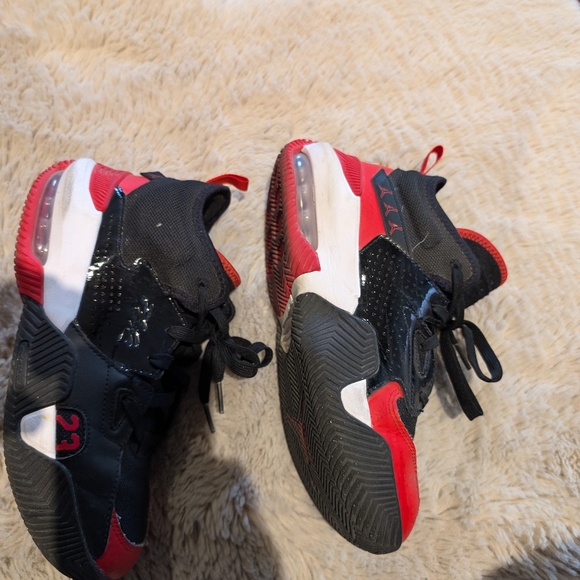 Youth Jordan Stay Loyal 2 Shoes - Picture 5 of 5